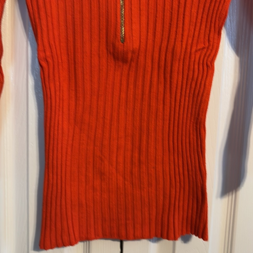 INC International concepts orange ribbed Sweater with gold zipper size small - Picture 6 of 9
